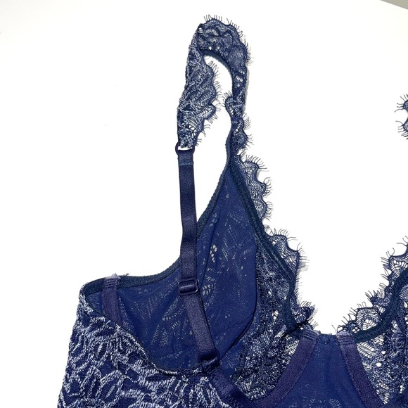 aerie Navy Blue & White Lace Unlined Plunge Bralette 32C Women’s - Picture 5 of 9